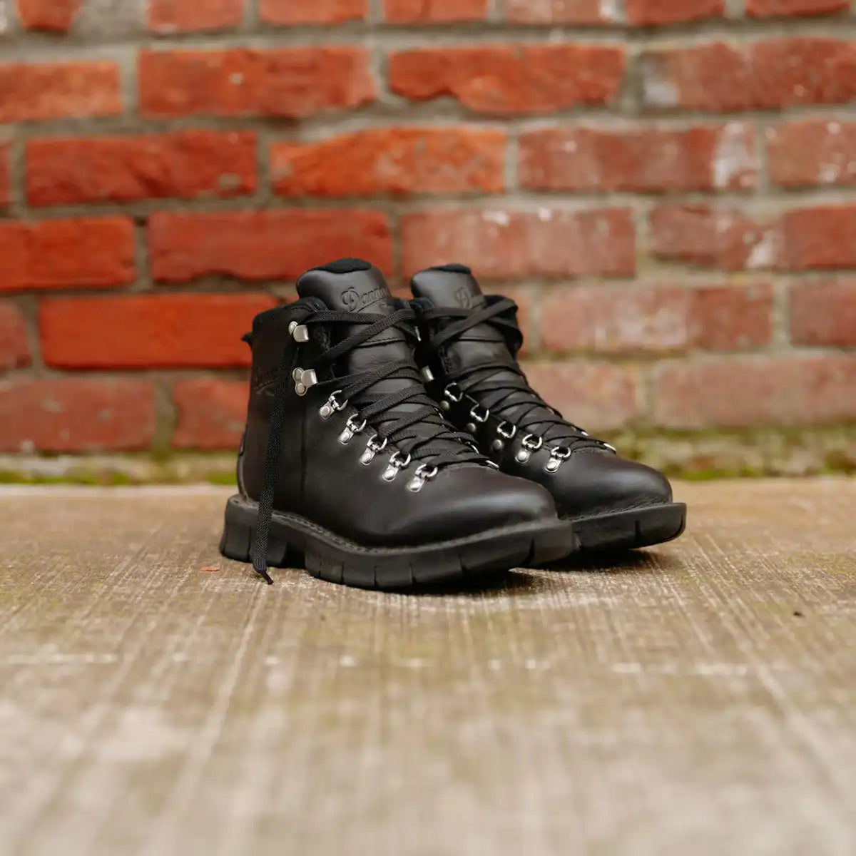 Eastwood Black - Image 8